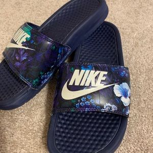 Nike Slides.